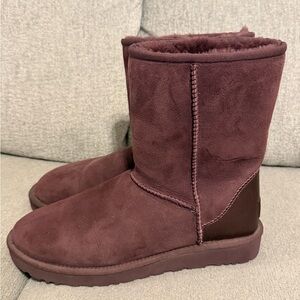 EUC Treadlite By UGGs Classic Genuine Shearling Boot In Purple Women’s Sz 10